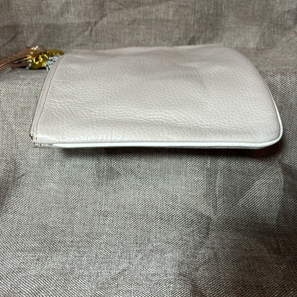 Kate Spade New York Larchmont Ave Taupe Leather Pouch WLRU2736 - Picture 4 of 11